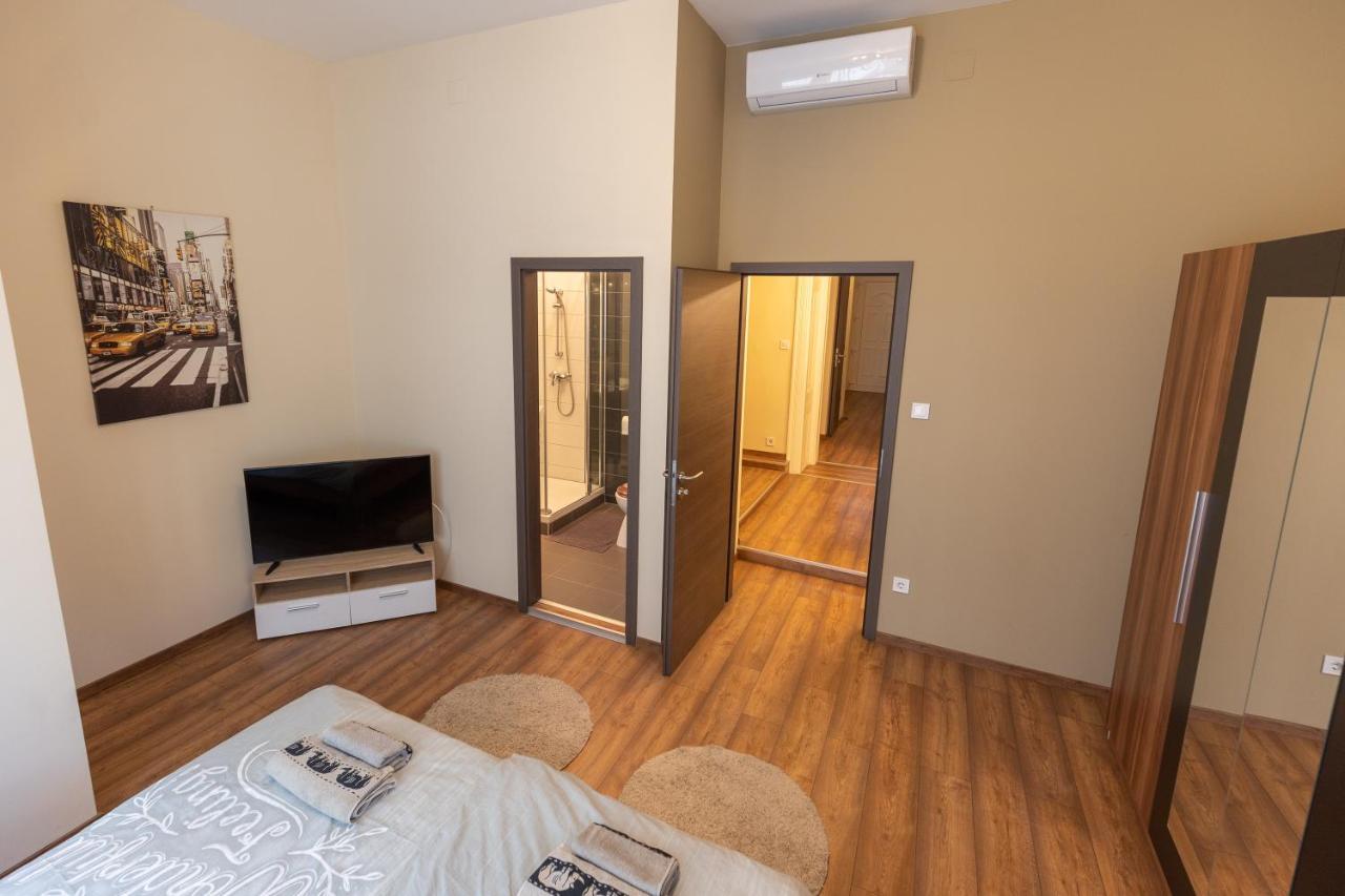 Wiky'S Apartman With 3Bathrooms Βουδαπέστη Εξωτερικό φωτογραφία