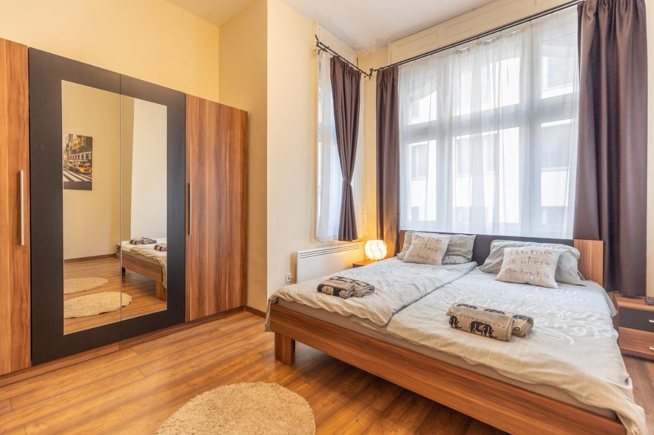 Wiky'S Apartman With 3Bathrooms Βουδαπέστη Εξωτερικό φωτογραφία