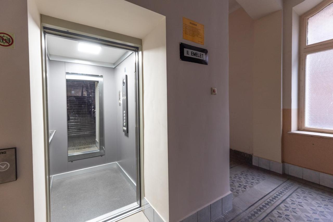 Wiky'S Apartman With 3Bathrooms Βουδαπέστη Εξωτερικό φωτογραφία